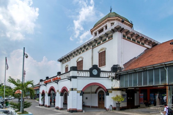 Pesona Stasiun Semarang Tawang yang Kaya akan Nilai Historis